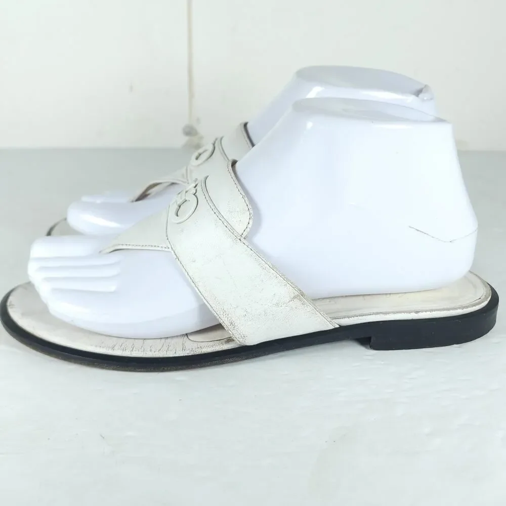 Salvatore Ferragamo Women's US 6,5C White Leather Thong Slip On Flat Sandals